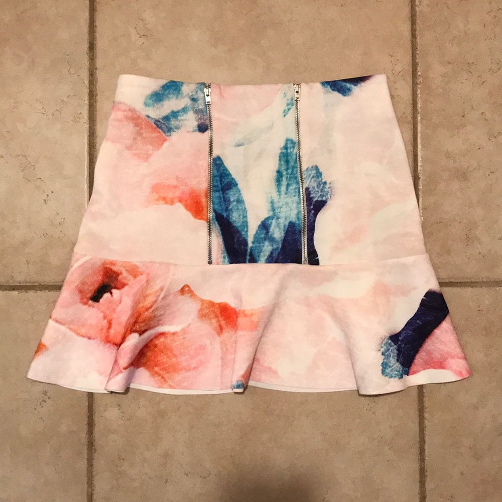 Front Zip Floral Skirt